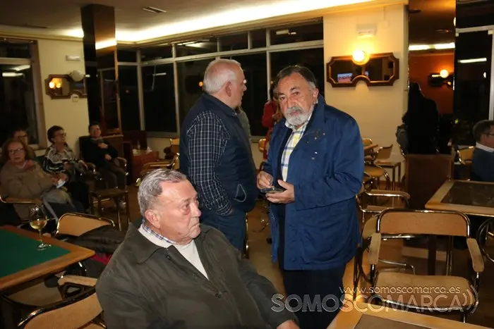 Tertulia en el Casino do Barco con los pueblos de Valdeorras protagonistas (10)