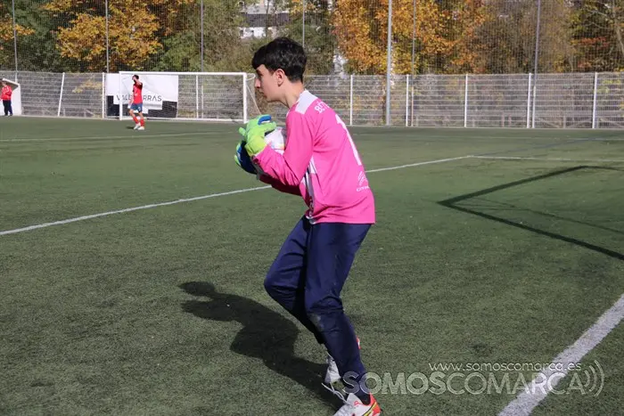 Fútbol base. Primer partido de los cadetes del CD Barco (16)