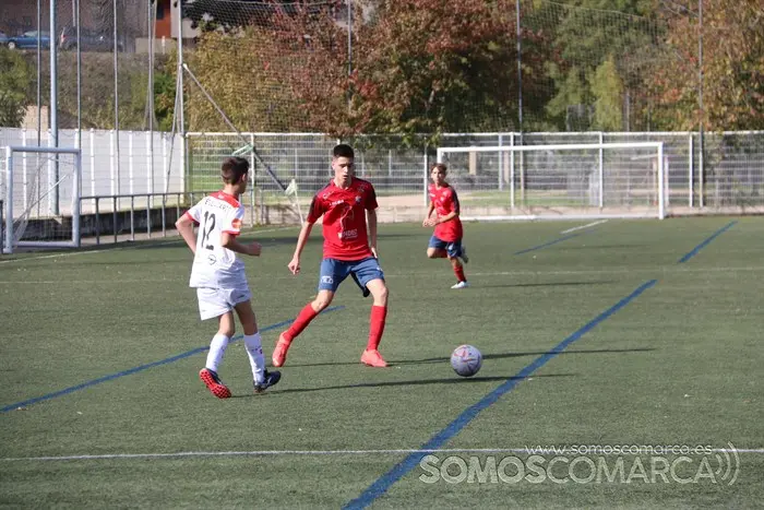 Fútbol base. Primer partido de los cadetes del CD Barco (17)