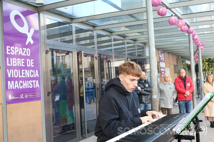 25N Día Mundial Contra a Violencia de Xénero no Barco (8)