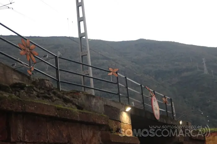 somoscomarca_sobradelo_jardintematico_figurasmadera_navidad_carballeda2022 (14)