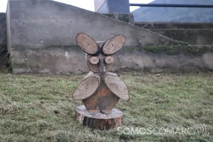 somoscomarca_sobradelo_jardintematico_figurasmadera_navidad_carballeda2022 (22)