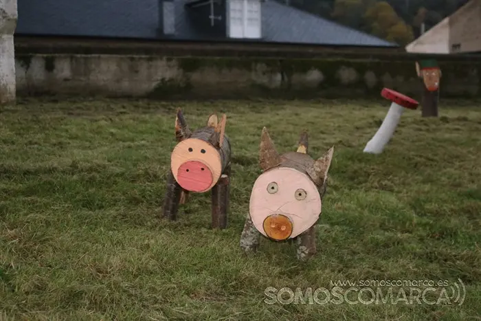 somoscomarca_sobradelo_jardintematico_figurasmadera_navidad_carballeda2022 (3)