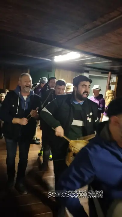 Os Parranda na Pobra de Broll&oacute;n (1)