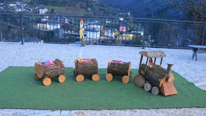 somoscomarca_sobradelo_navidad_adornos_luces_2022 (8)