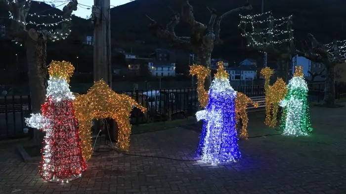 somoscomarca_sobradelo_navidad_adornos_luces_2022 (20)