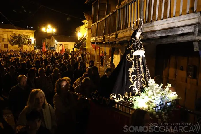 somoscomarca_petin_semanasanta_procesion_soledad_caracoles_2023_04_07-5714 (16)