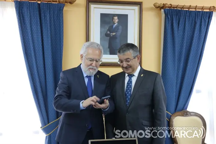 somoscomarca_vilamartin_rafaellopez_hijopredilecto_pleno_2023_2023123 (16)