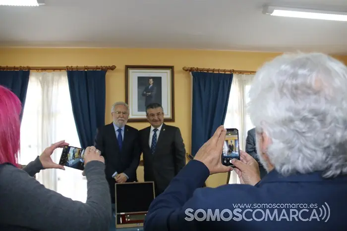 somoscomarca_vilamartin_rafaellopez_hijopredilecto_pleno_2023_2023123 (17)