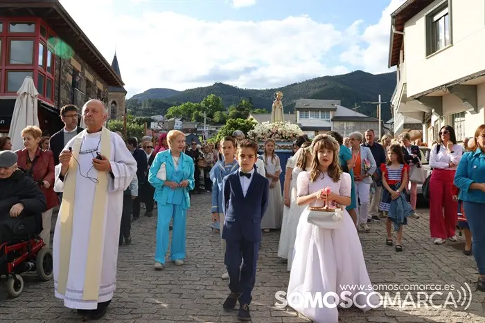 somoscomarca_arua_procesionfatima_fontei_2023_2023_2023772 (5)