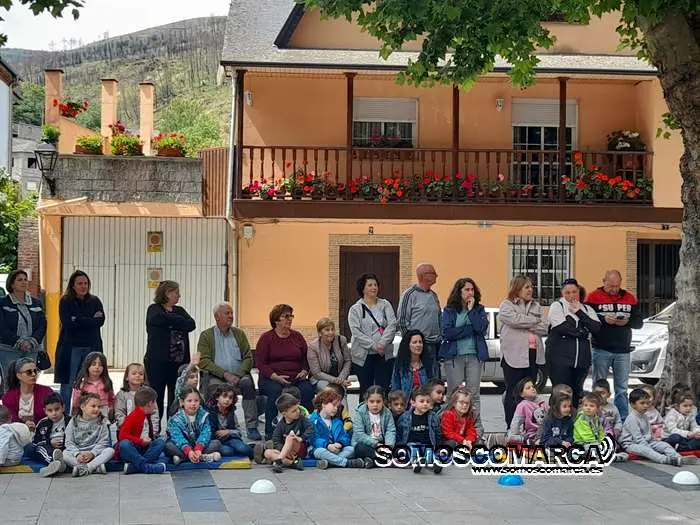somoscomarca_plazaviloira_colegio_ramonoteropedrayo_letrasgalegas_2023 (18)