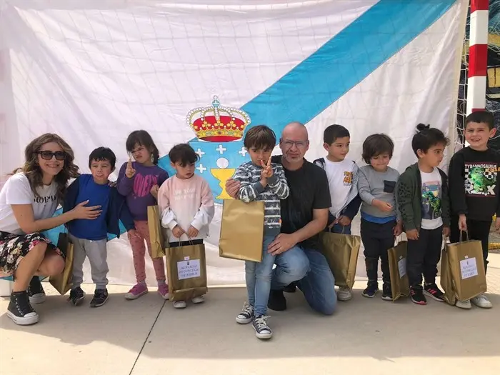 somoscomarca_diadasletrasgalegas_2023_colegios_2023827 (8)