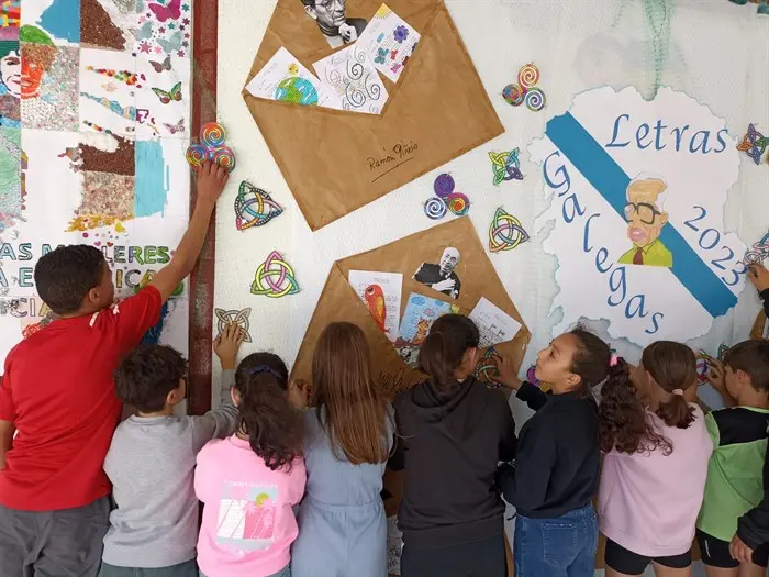 somoscomarca_diadasletrasgalegas_2023_colegios_2023827 (17)