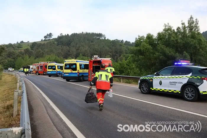 somoscomarca_vilamartin_accidente_n-120_camionvolcado_fallecidos_2023836