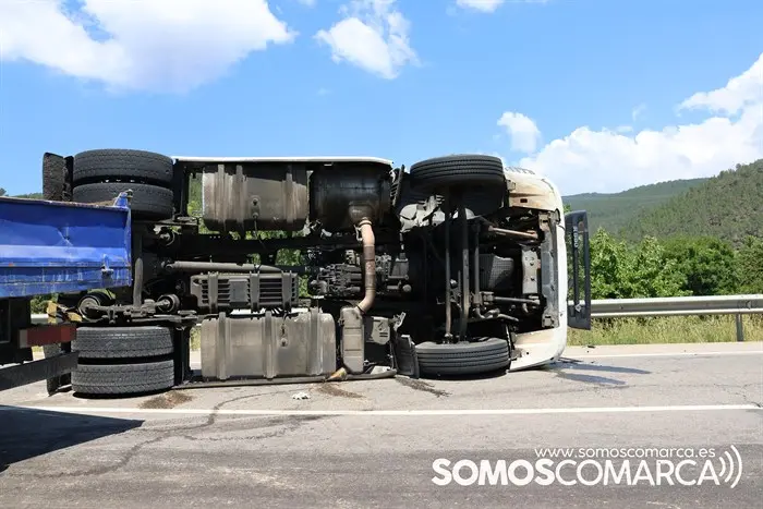 somoscomarca_vilamartin_accidente_n120_fallecidos_2023831 (7)
