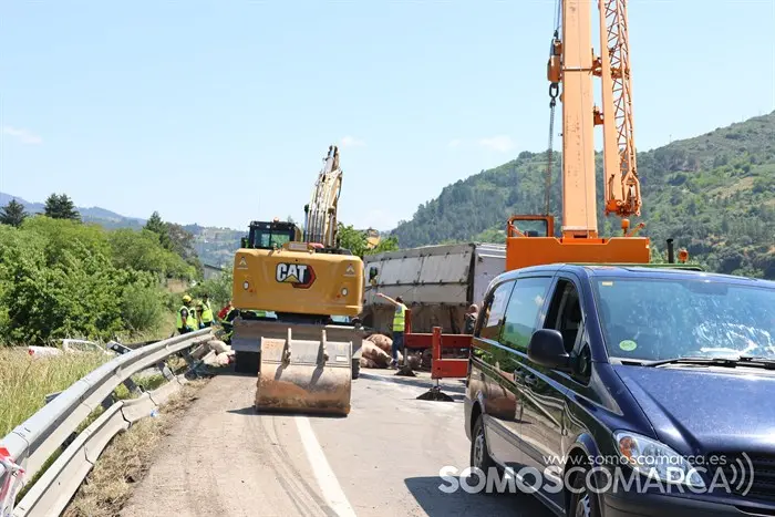 somoscomarca_vilamartin_accidente_n120_fallecidos_2023831 (9)