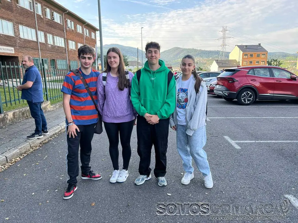 somoscomarca-abau-selectividad-iescosmelopez-2023-06-06 (8)