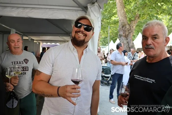 somoscomarca_viloira_josemoreno_viñaredo_feiradoviño_paseo_domingo_202320231959 (12)