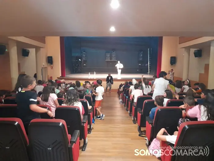 somoscomarca_teatrolauroolmo_niñosvagalume(4)_2023