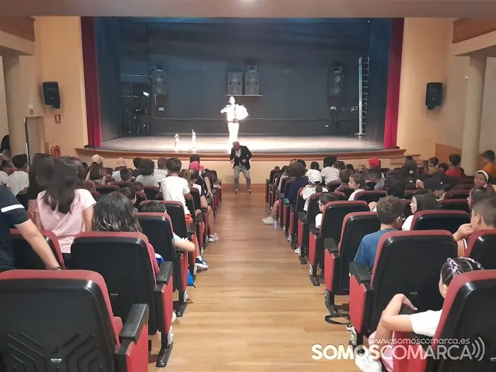 somoscomarca_teatrolauroolmo_niñosvagalume(3)_2023