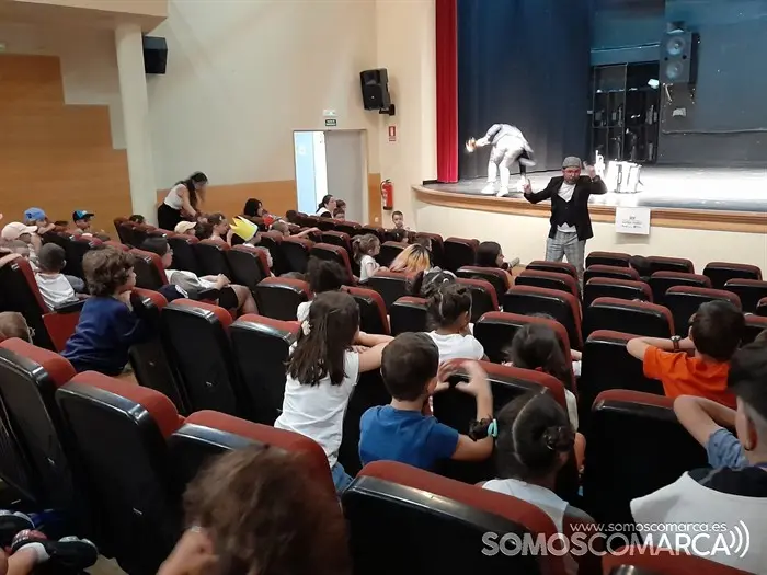 somoscomarca_teatrolauroolmo_niñosvagalume(5)_2023