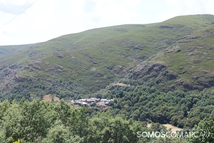 somoscomarca_vilariñodeconso_arearecreativacenza_pradoalbar_asportas_columpio_rutaplata_20232084 (34)