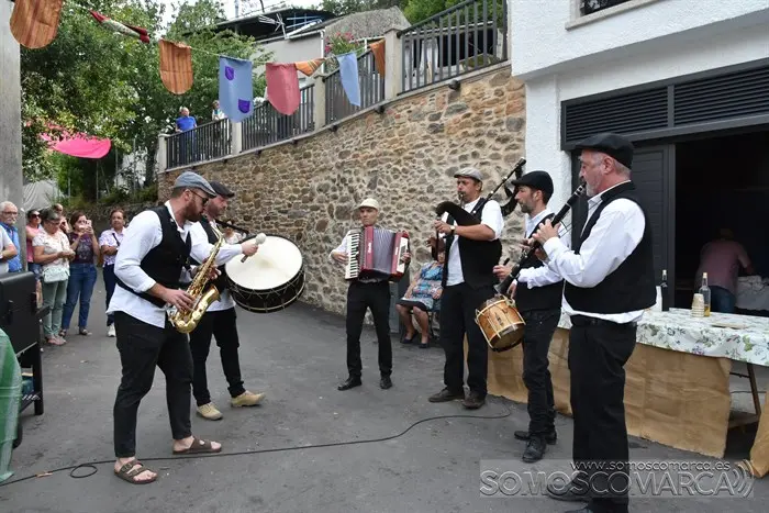 somoscomarca_veigamuiños_mercadomedieval_muestramalla_pandereteirasaveiga (2)