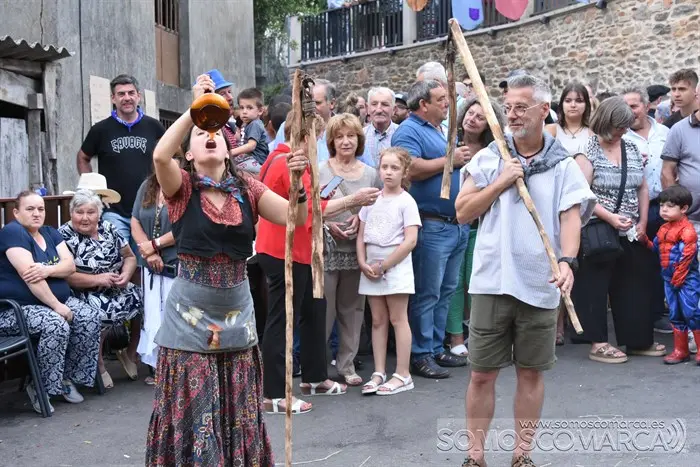 somoscomarca_veigamuiños_mercadomedieval_muestramalla_pandereteirasaveiga (29)