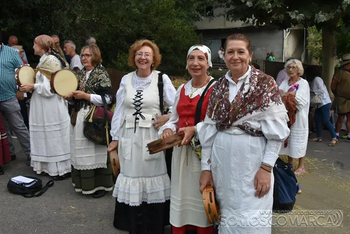somoscomarca_veigamuiños_mercadomedieval_muestramalla_pandereteirasaveiga (44)