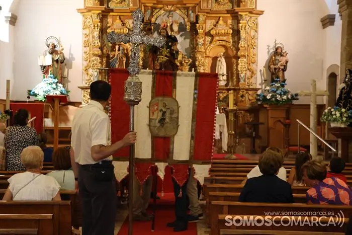 somoscomarca_petin_procesion_santiago_festassantiago_20232119 (17)