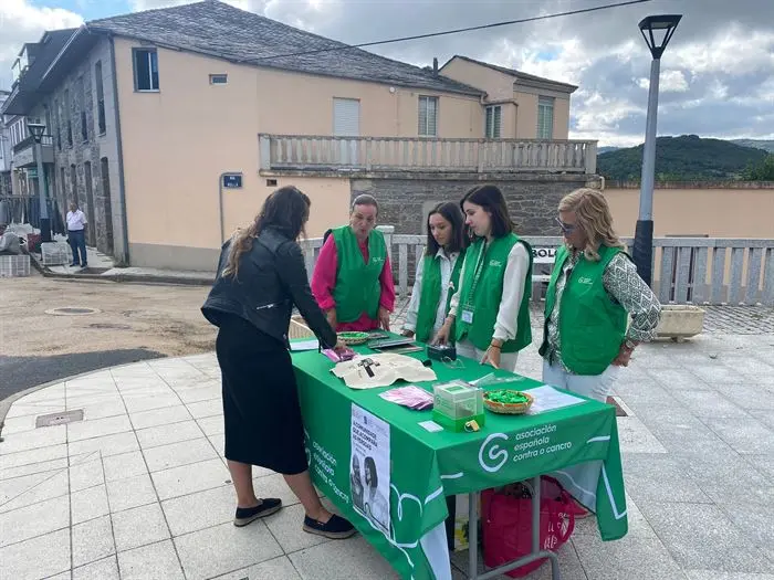 somoscomarca_obolo_aecc_mesa_voluntariado_20232774 (1)