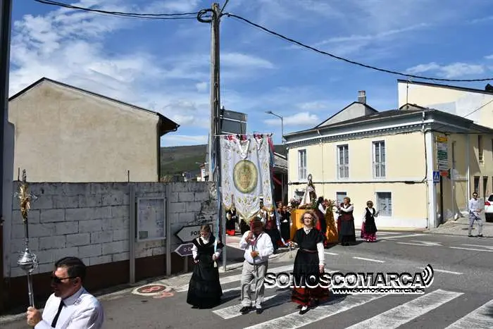 somoscomarca_larouco_procesion_virgenremedios_2023 (11)