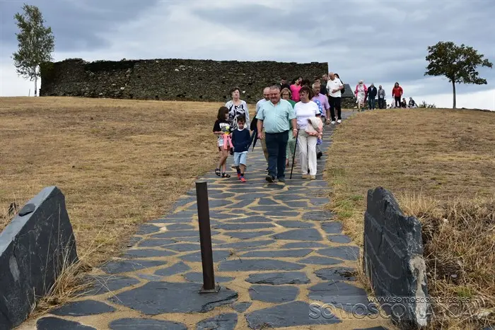 somoscomarca_carballeda_procesion_capillacarballal_2023 (17)