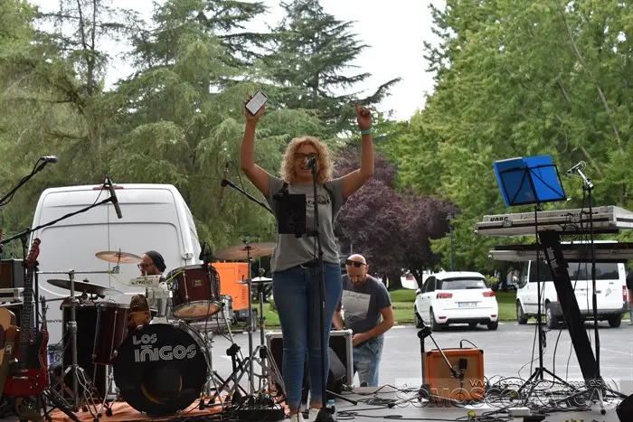 somoscomarca_obarco_festadaspandillas_concierto_losiñigos_2023 (24)