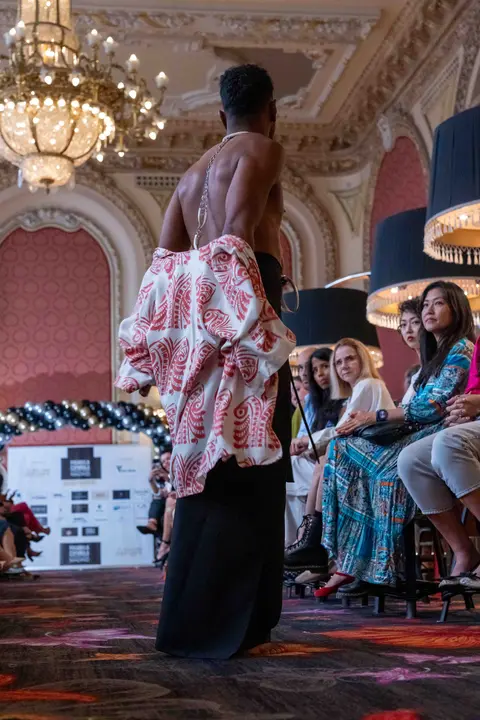 Grey Alarcon @grey.alarcon