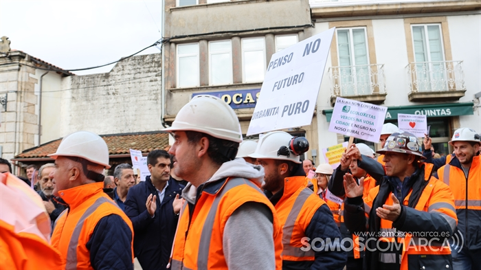 somoscomarca_231031_viana_manifestacion_empresa_cierrepenouta (6)