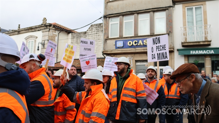 somoscomarca_231031_viana_manifestacion_empresa_cierrepenouta (8)