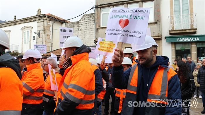 somoscomarca_231031_viana_manifestacion_empresa_cierrepenouta (9)