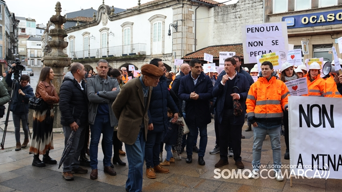 somoscomarca_231031_viana_manifestacion_empresa_cierrepenouta (13)