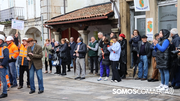 somoscomarca_231031_viana_manifestacion_empresa_cierrepenouta (22)