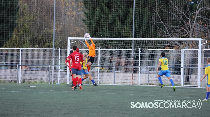 somoscomarca_231202_futbol_basescdbarco_basescdrua_derbi_juveniles (1)