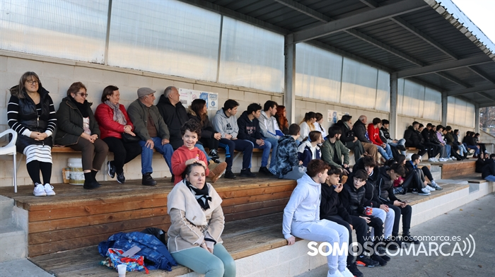 somoscomarca_231202_futbol_basescdbarco_basescdrua_derbi_juveniles (24)