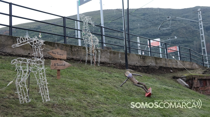 somoscomarca_231216_sobradelo_navidad_jardintematico_luces_decoracionnavideña (9)