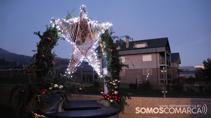 somoscomarca_231227_arcos_decoracionnavideña_casailuminadanavidad_lucesnavidad (9)