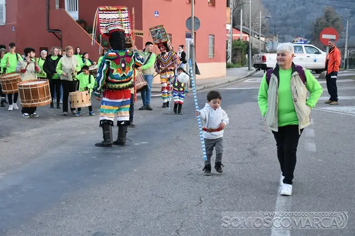 somoscomarca_vilamartin_desfilefolions_2024 (8)