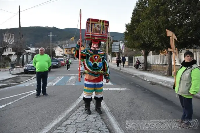 somoscomarca_vilamartin_desfilefolions_2024 (10)