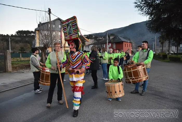 somoscomarca_vilamartin_desfilefolions_2024 (11)