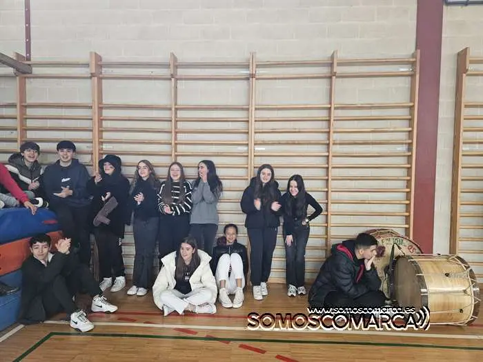somoscomarca_obarco_entroido_ieslauroolmo_2024 (7)