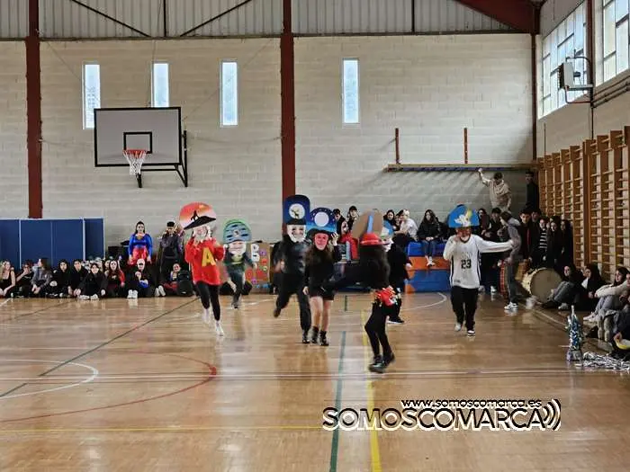 somoscomarca_obarco_entroido_ieslauroolmo_2024 (10)