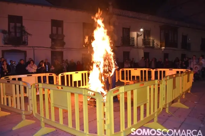 somoscomarca_obarco_plazamayor_entroido_enterrosardiña_2024 (1)